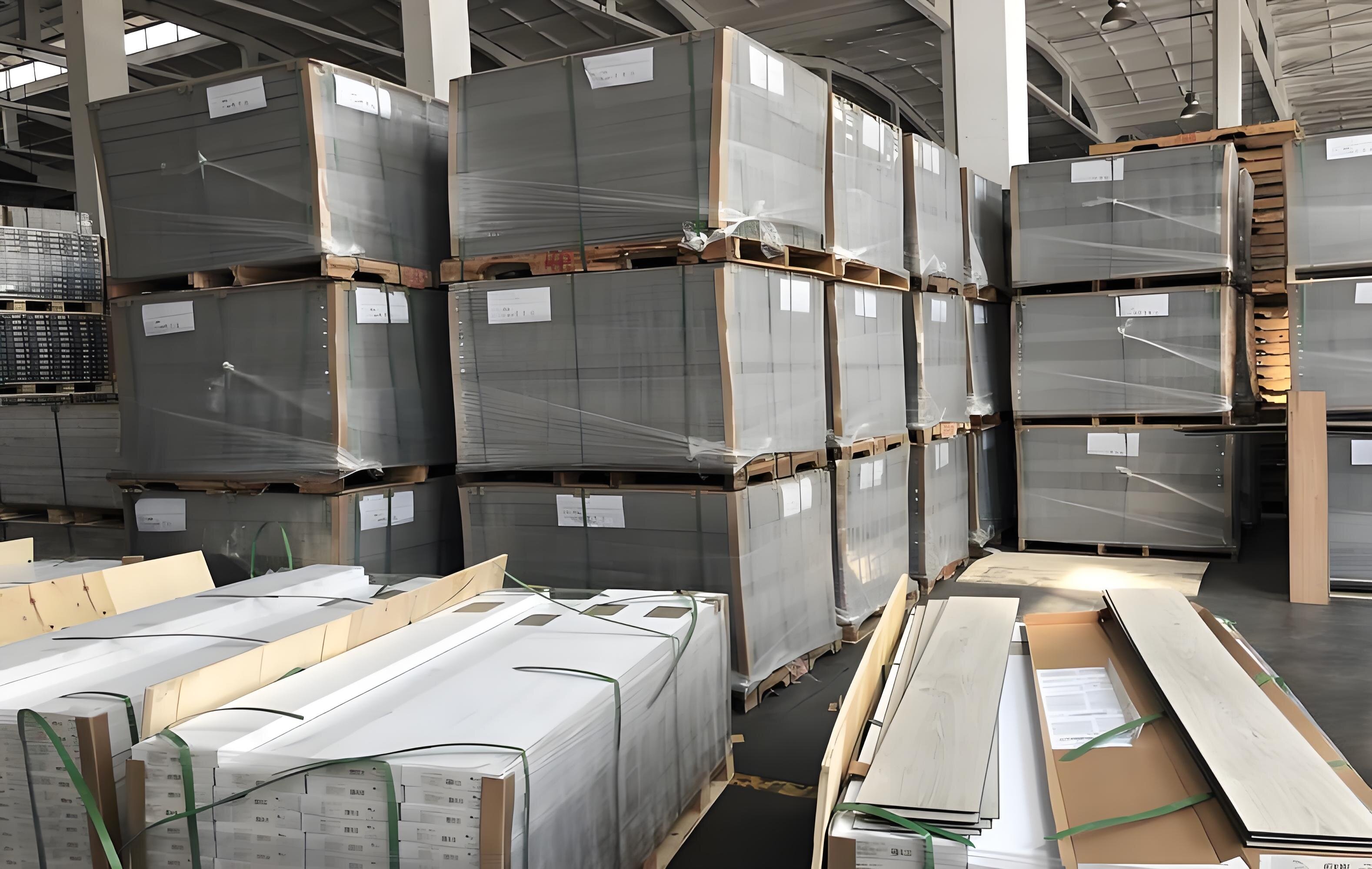 wood tiles lvt floor packed in our warehouse